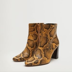 New Pointed heel ankle boot